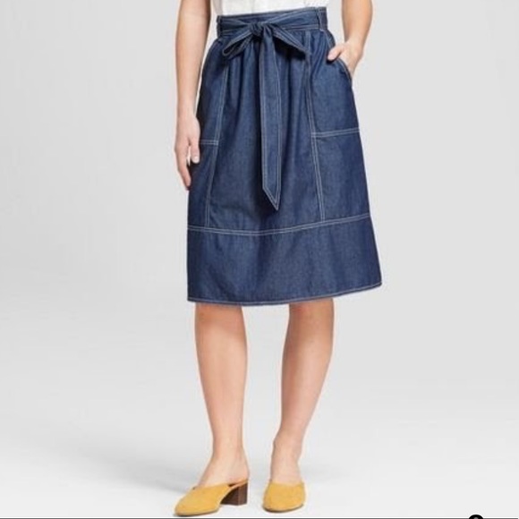 Universal Thread Dresses & Skirts - NEW Universal Thread Chambray Midi Skirt